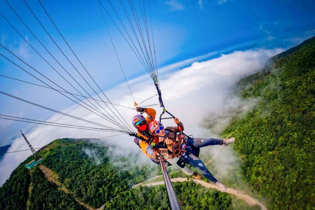 Paragliding and parasailing:Experience the thrill of paragliding in Da Nang with the exhilarating Da Nang City Tour On Sky. Soar above breathtaking landscapes, and enjoy unmatched aerial views of the city. Tourists won’t have to worry a bit about safety as we have International licensed pilots with 100,000,000 VND insurance.