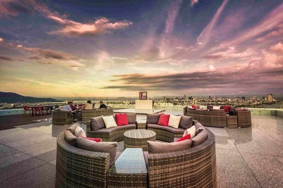 Sip sundowers at a rooftop bar:Da Nang has no shortage of breathtaking bars and swimming pools perched high above the beach and city skyline. After full day of exploring, a refreshing dip and well-mixed cocktail are a welcome tonic. After dark, the party continues at Da Nang’s craft beer bars, rooftop clubs, and sidewalk bia hoi.